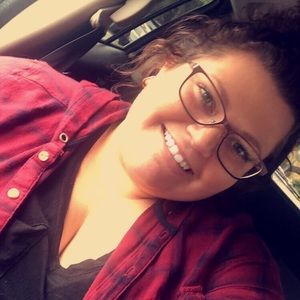 Meet your Posher, Addison